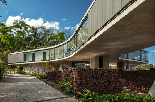 Xingu House / TETRO Arquitetura - Image 7 of 34