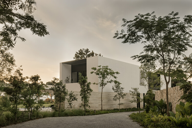 Casa Co / Aagnes studio + JDEstudio - Imagen 2 de 28
