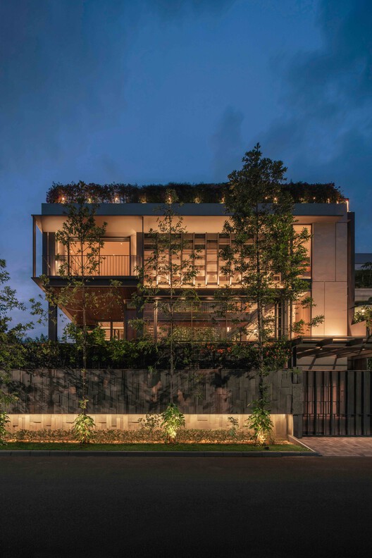 Beyond The Courtyard House / RCAB Studio Beyond The Courtyard House / RCAB Studio - Image 15 of 21