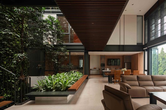 Beyond The Courtyard House / RCAB Studio Beyond The Courtyard House / RCAB Studio - Interior Photography, Living Room, Chair, Courtyard