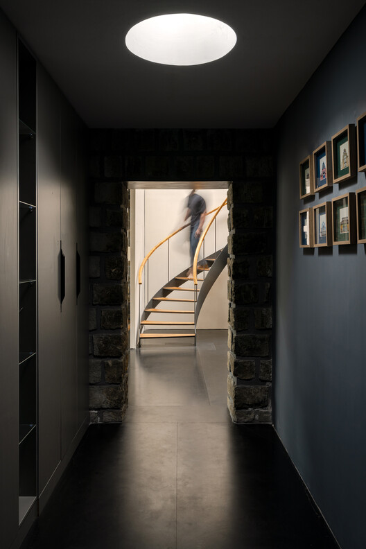 Shilaya Cottage  / Meister Varma Architects - Interior Photography, Stairs, Lighting