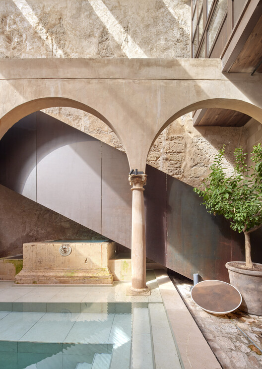 Hotel Nobis Palma / Jordi Herrero Arquitecto Hotel Nobis Palma / Jordi Herrero Arquitecto - Interior Photography, Arcade, Courtyard