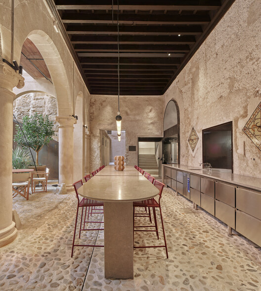 Hotel Nobis Palma / Jordi Herrero Arquitecto Hotel Nobis Palma / Jordi Herrero Arquitecto - Interior Photography, Arcade