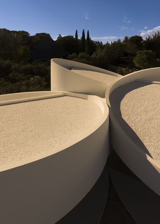 House in las Rozas, Madrid / Fran Silvestre Arquitectos - Image 7 of 23
