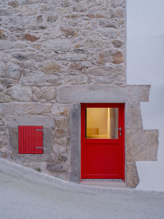 A CORMELÁ Renovation / MARXE a+t A CORMELÁ Renovation / MARXE a+t - Exterior Photography, Concrete