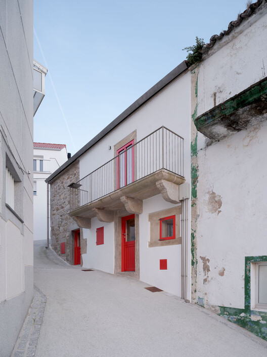 Rehabilitación A CORMELÁ / MARXE a+t - Fotografía exterior, hormigón