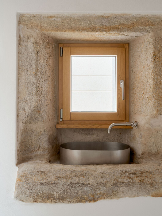 A CORMELÁ Renovation / MARXE a+t A CORMELÁ Renovation / MARXE a+t - Interior Photography, Bathroom, Sink