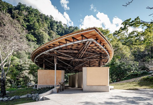 Basianshan Natural Public Toilet / Protoplain Architects Basianshan Natural Public Toilet / Protoplain Architects - Image 1 of 22