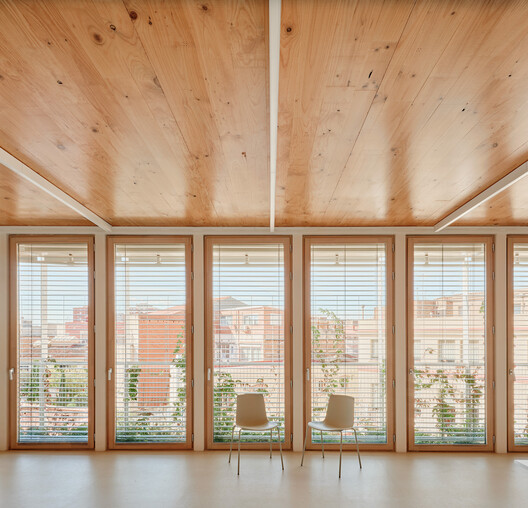 Sants Social Center / LAOS (Xavier Botet + Albert Saboya) Sants Social Center / LAOS (Xavier Botet + Albert Saboya) - Interior Photography, Wood, Glass