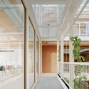 Sants Centro Social / Laos (Xavier Botet + Albert Saboya) - Fotografía de interiores, Vidrio