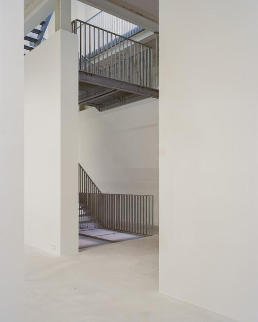 Showdepot De Groen / Space Encounters - Image 13 of 28