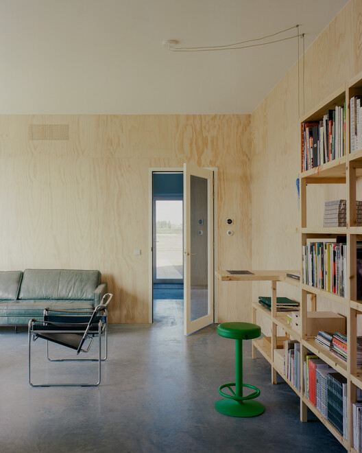 Showdepot De Groen / Space Encounters - Interior Photography, Wood, Chair