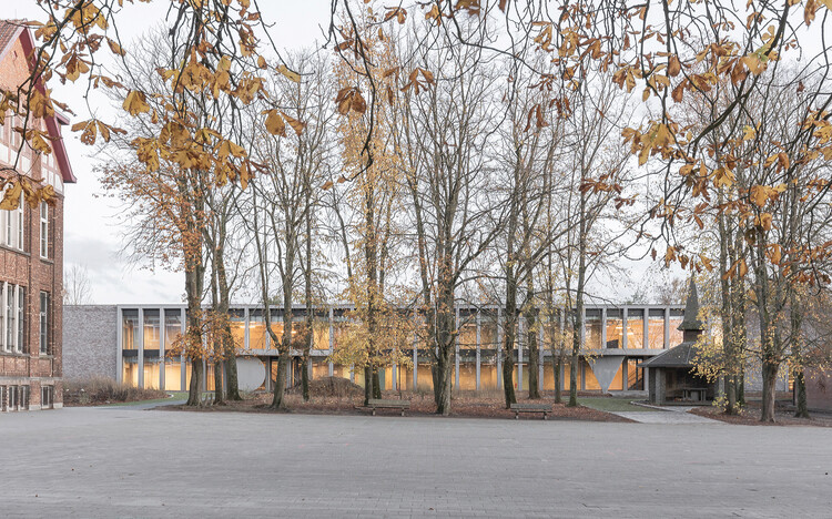 Collège Cardinal Mercier / LT2A + OPEN ARCHITECTES - Exterior Photography, High School