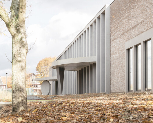 Collège Cardinal Mercier / LT2A + OPEN ARCHITECTES Collège Cardinal Mercier / LT2A + OPEN ARCHITECTES - Image 5 of 20