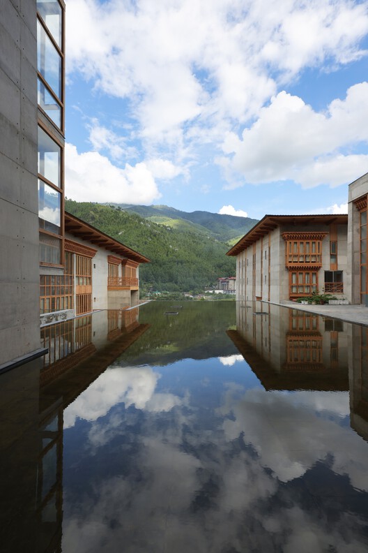 Bangladesh Chancery Complex and Ambassador's Residence / Shatotto - Image 11 of 20