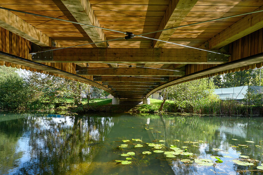 The Pedestrian Bridge across the River Rinža / dans arhitekti The Pedestrian Bridge across the River Rinža / dans arhitekti - Exterior Photography, Beam