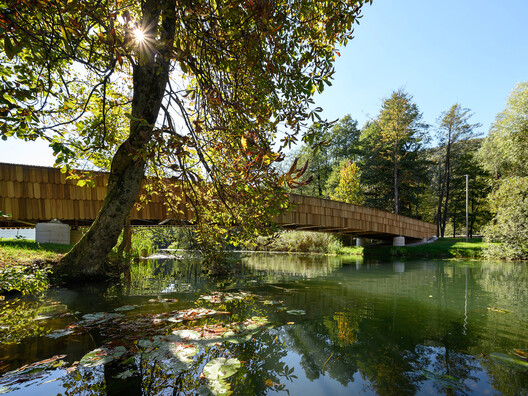 The Pedestrian Bridge across the River Rinža / dans arhitekti The Pedestrian Bridge across the River Rinža / dans arhitekti - Exterior Photography, Waterfront