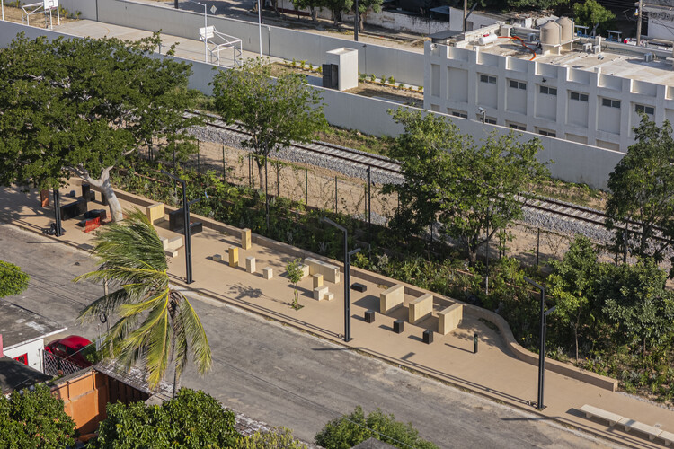 Arriaga Linear Park / Laboratorio Regional de Arquitectura - Exterior Photography, Park, Cityscape