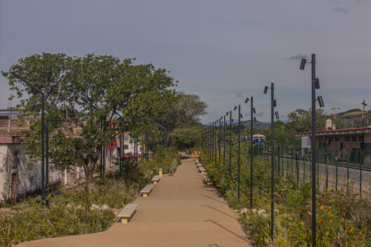 Arriaga Linear Park / Laboratorio Regional de Arquitectura Arriaga Linear Park / Laboratorio Regional de Arquitectura - Image 19 of 28