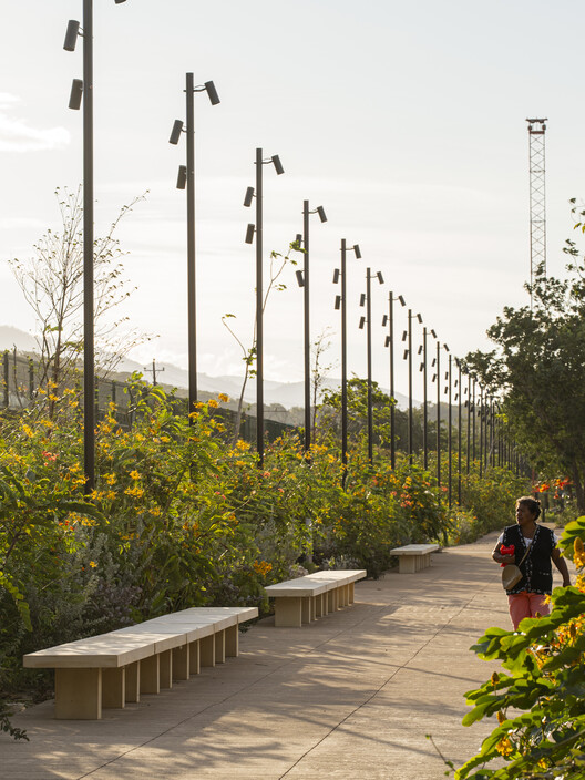 Arriaga Linear Park / Laboratorio Regional de Arquitectura Arriaga Linear Park / Laboratorio Regional de Arquitectura - Exterior Photography