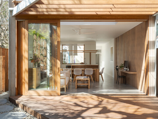 Ghost Gum House Extension / Adriano Pupilli Architects Ghost Gum House Extension / Adriano Pupilli Architects - Interior Photography, Wood, Door, Deck, Chair