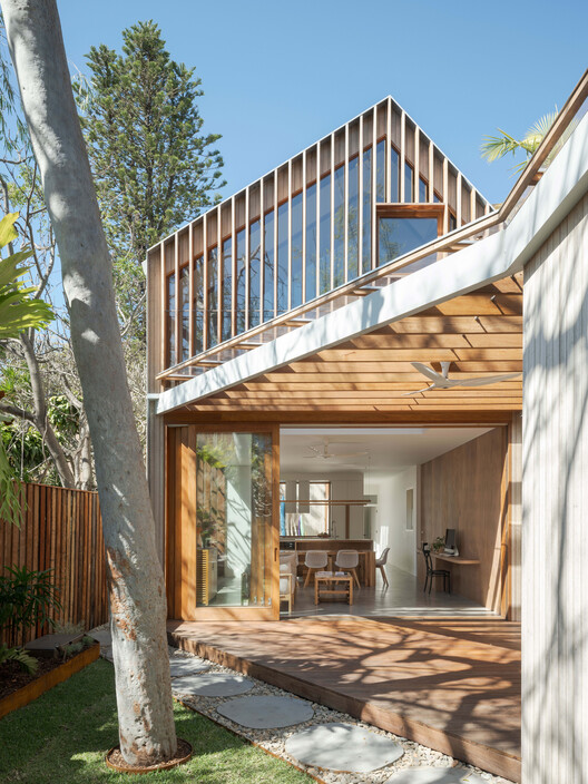 Ghost Gum House Extension / Adriano Pupilli Architects - Houses