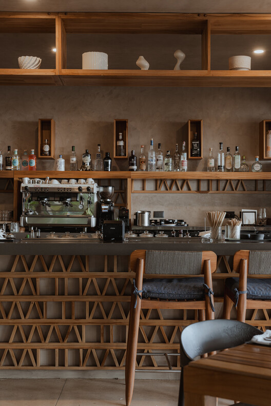 Hotel Nantipa  / Garnier Arquitectos - Interior Photography, Kitchen, Wood, Table, Chair