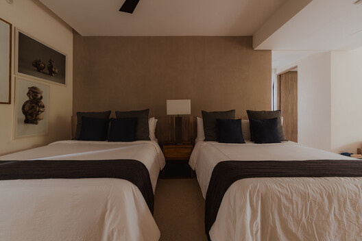 Hotel Nantipa  / Garnier Arquitectos - Interior Photography, Bedroom, Bed, Wood, Lighting