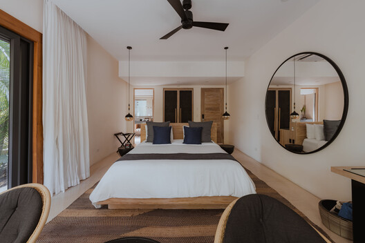 Hotel Nantipa  / Garnier Arquitectos - Interior Photography, Bedroom, Bed