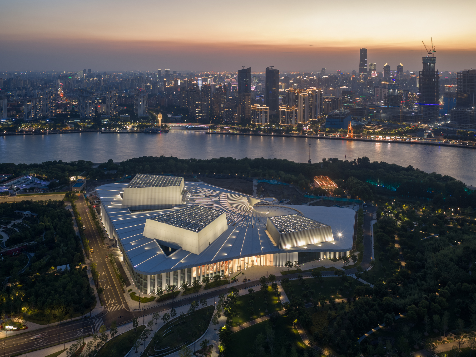 Shanghai Grand Opera House spiralling public roofscape with city skyline views
