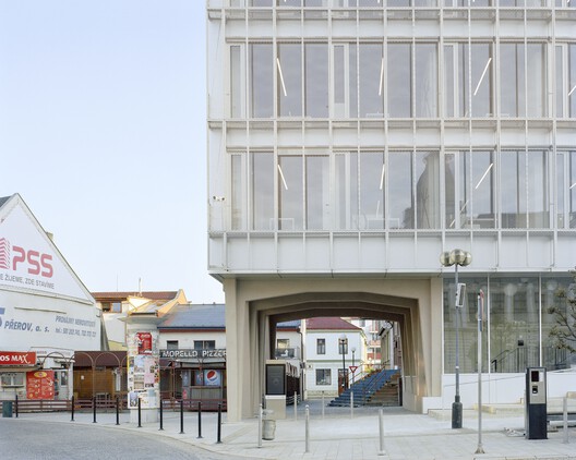 City Hall in Přerov / atelier gram + anagram architecture City Hall in Přerov / atelier gram + anagram architecture - Image 7 of 23