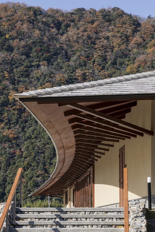Misato Canoe Boathouse / STUDIO YY Misato Canoe Boathouse / STUDIO YY - Image 4 of 27