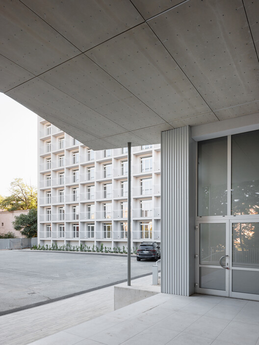 KOSMALT Housing Renovation / Atrium Architekti - Interior Photography, Concrete