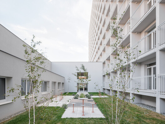 KOSMALT Housing Renovation / Atrium Architekti - Exterior Photography, Concrete