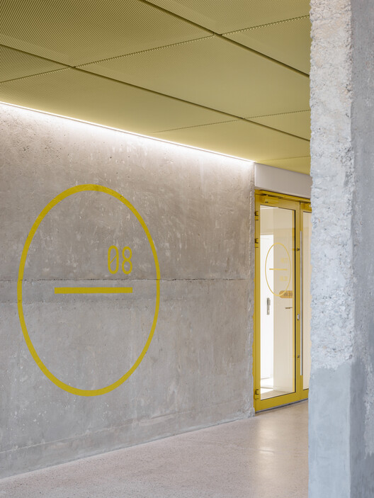 KOSMALT Housing Renovation / Atrium Architekti - Image 14 of 32