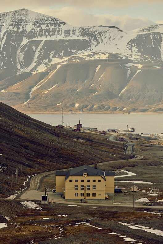 Restaurant Huset Svalbard / Snøhetta - Image 7 of 17