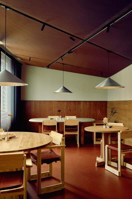 Restaurant Huset Svalbard / Snøhetta - Interior Photography, Dining room, Wood, Lighting, Chair