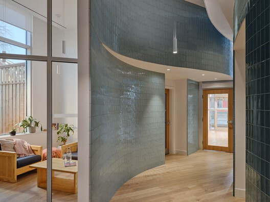 Anduhyaun Emergency Shelter / LGA Architectural Partners Anduhyaun Emergency Shelter / LGA Architectural Partners - Interior Photography, Wood, Lighting, Glass