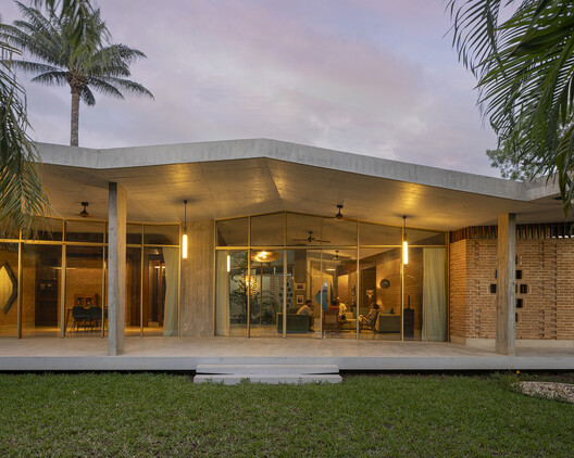 Villa CROCODILE / LOCALARCHITECTURE Villa CROCODILE / LOCALARCHITECTURE - Exterior Photography