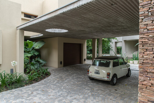 Leloir Studio Pavilion / FIR Estudio - Interior Photography, Concrete, Garden, Courtyard