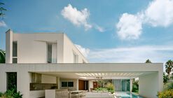 SJC House / Felipe Hess Arquitetos