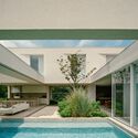 SJC House / Felipe Hess Arquitetos - Houses