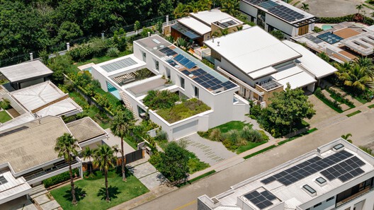 SJC House / Felipe Hess Arquitetos SJC House / Felipe Hess Arquitetos - Exterior Photography, Aerial View Photography