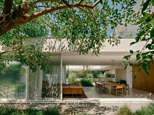 SJC House / Felipe Hess Arquitetos SJC House / Felipe Hess Arquitetos - Image 19 of 37
