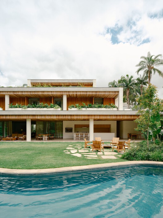 Jacarezinho II House / Felipe Hess Arquitetos Jacarezinho II House / Felipe Hess Arquitetos - Exterior Photography, Garden, Balcony