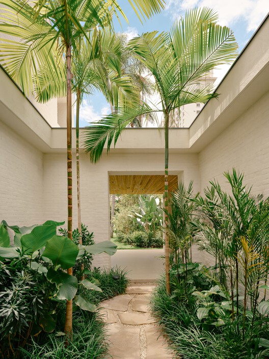 Jacarezinho II House / Felipe Hess Arquitetos Jacarezinho II House / Felipe Hess Arquitetos - Image 4 of 36