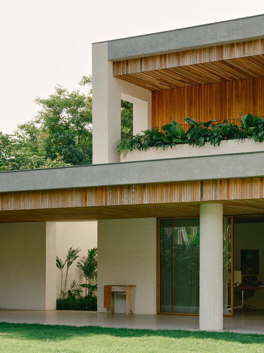 Jacarezinho II House / Felipe Hess Arquitetos Jacarezinho II House / Felipe Hess Arquitetos - Image 16 of 36