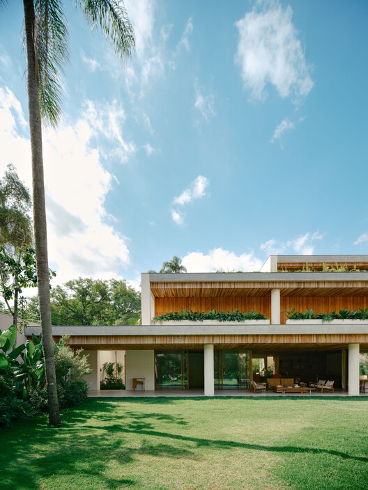 Jacarezinho II House / Felipe Hess Arquitetos Jacarezinho II House / Felipe Hess Arquitetos - Image 13 of 36