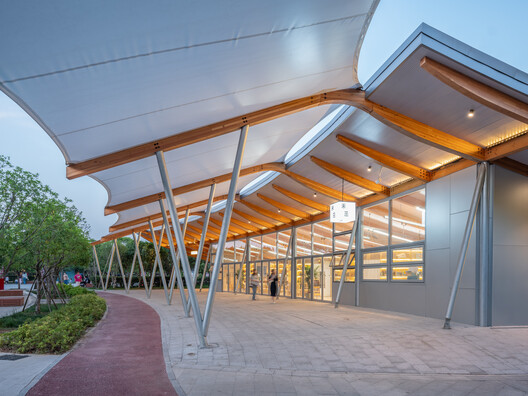 TBB Libraries – Hundred Flowers Park Libraries / Atelier Liu Yuyang Architects - Image 7 of 54