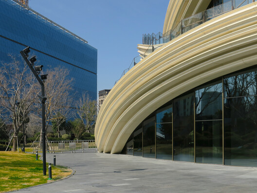 Paul Clemence Captures Heatherwick Studio's West Bund Orbit Along Shanghai's Huangpu River - Image 11 of 25